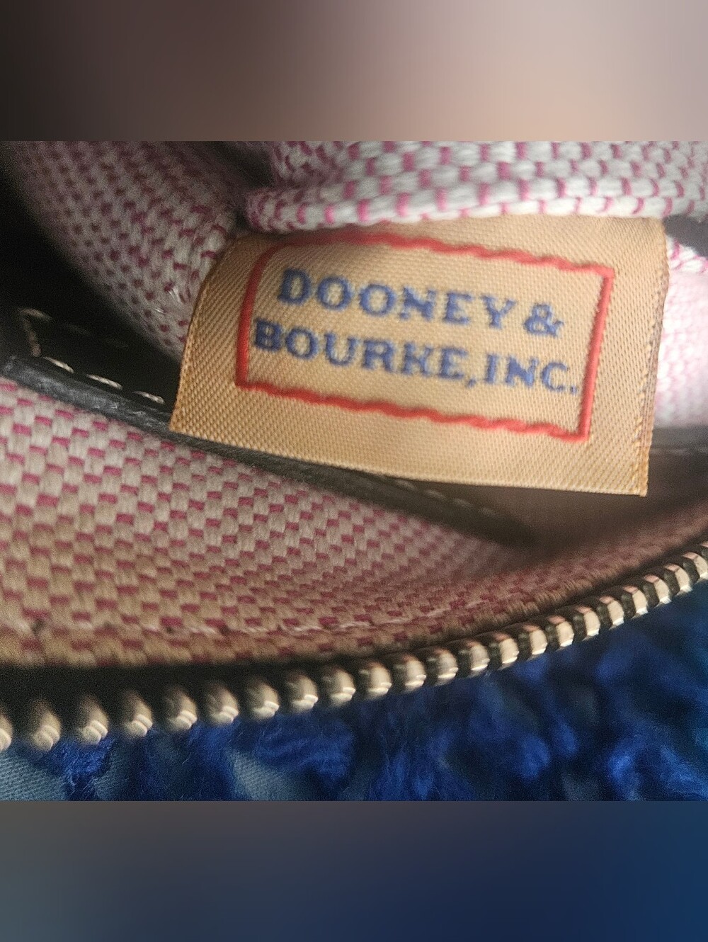 Dooney & Bourke Black Pebbled Leather Letter Carrier Crossbody Bag, GUC - Picture 2 of 12